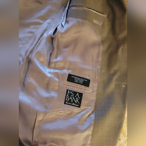 JOS. A. Bank Sport Coat - Picture 12 of 13